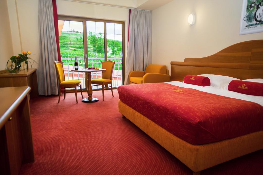 Hotel Venko Dobrovo Eksteriør bilde