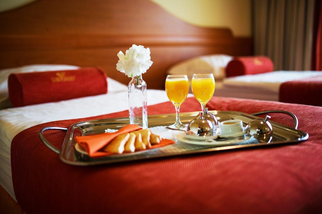 Hotel Venko Dobrovo Eksteriør bilde